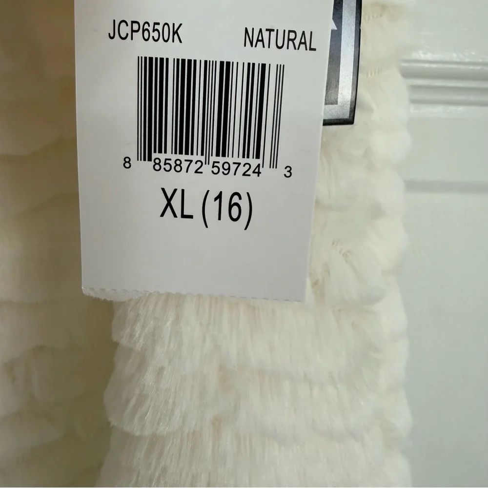NWT  Ivory Faux Fur Girls Vest 16